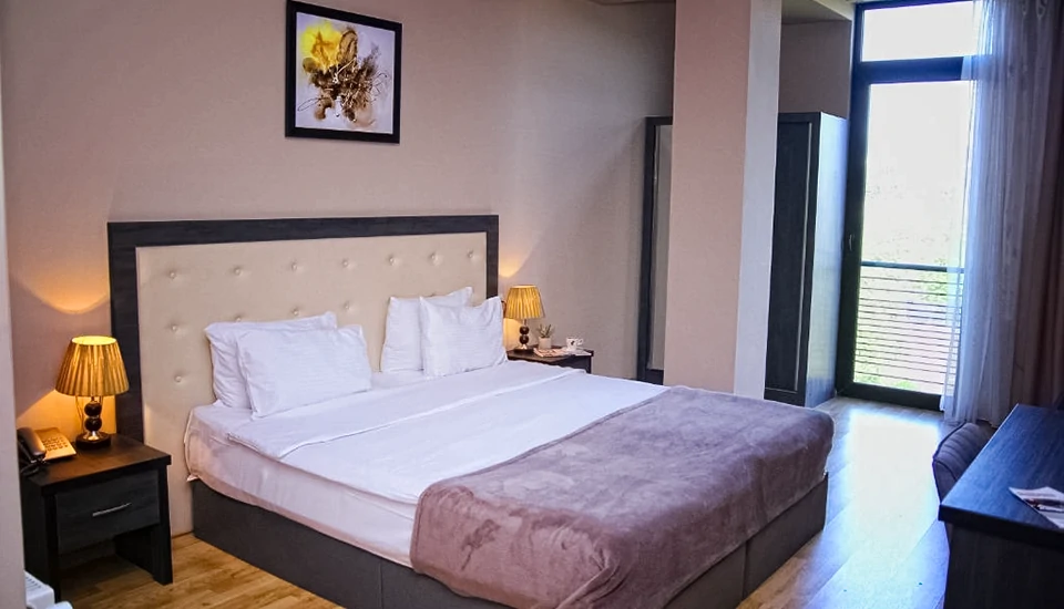 هتل روگالوکس تفلیس